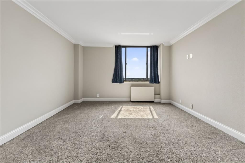 700 E 8th Street — photo 17