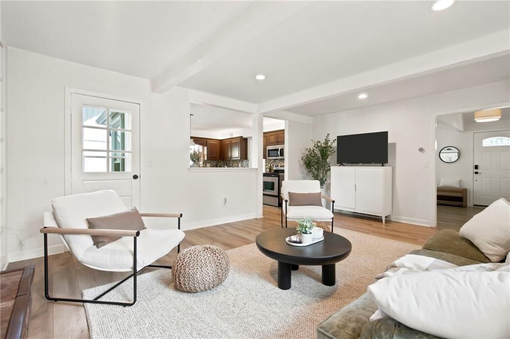 10308 Oakmont Street — photo 4