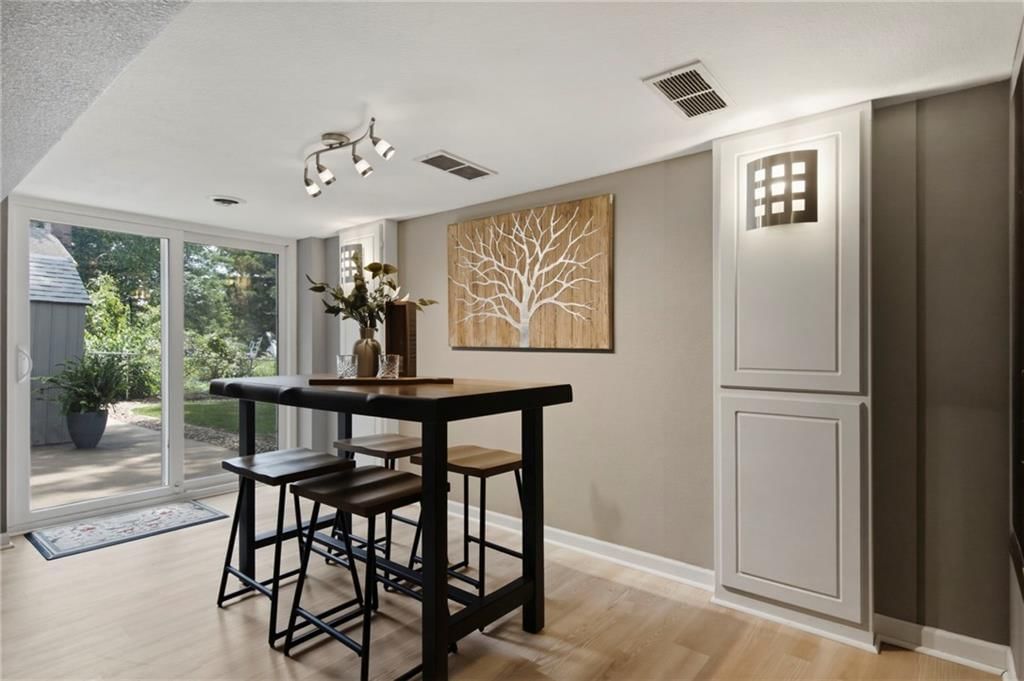 10308 Oakmont Street — photo 25