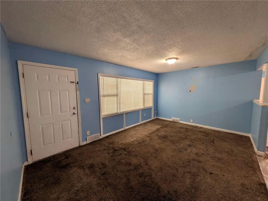 11225 CORRINGTON Avenue — photo 4