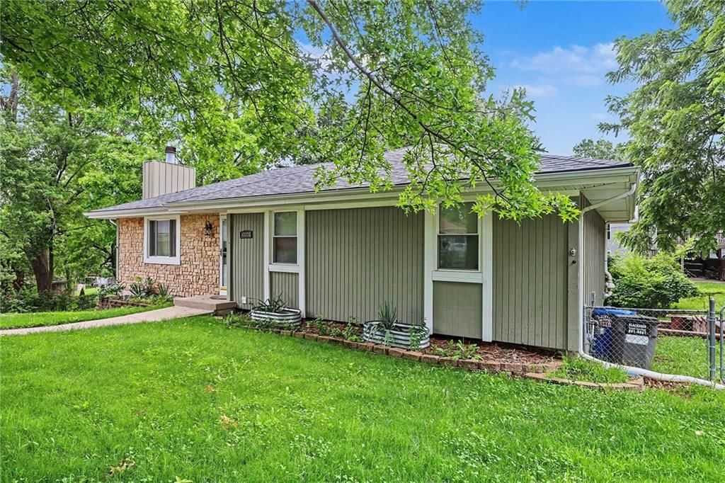 10008 NW 70th Court — photo 6
