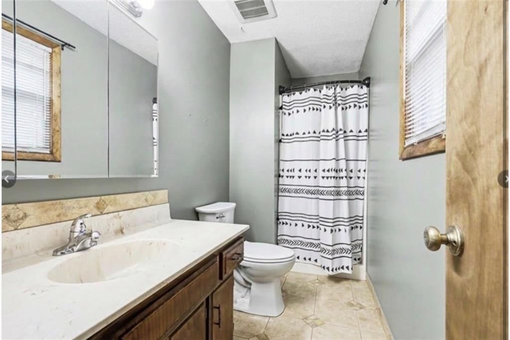 10008 NW 70th Court — photo 14