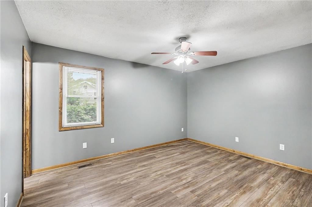 10008 NW 70th Court — photo 16