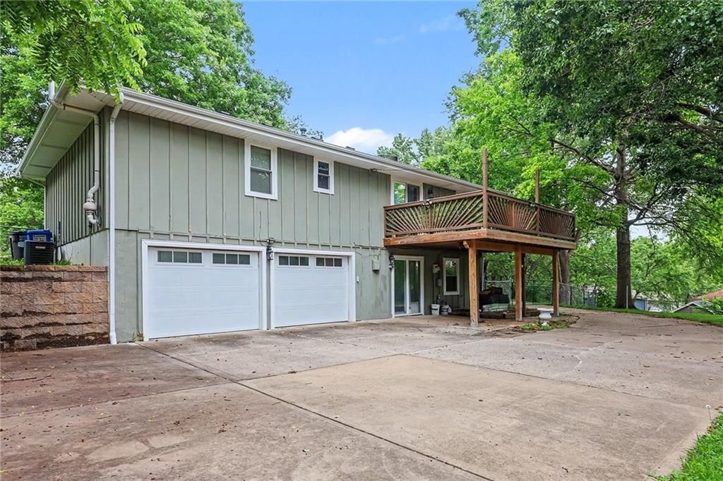 10008 NW 70th Court — photo 28