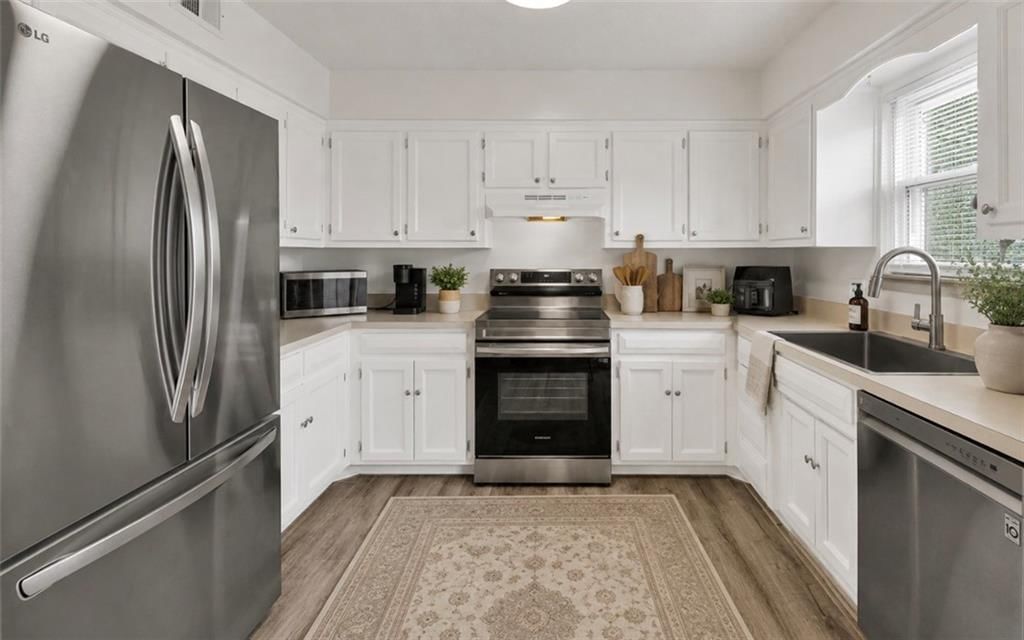 7019 N Fisk Court — photo 4