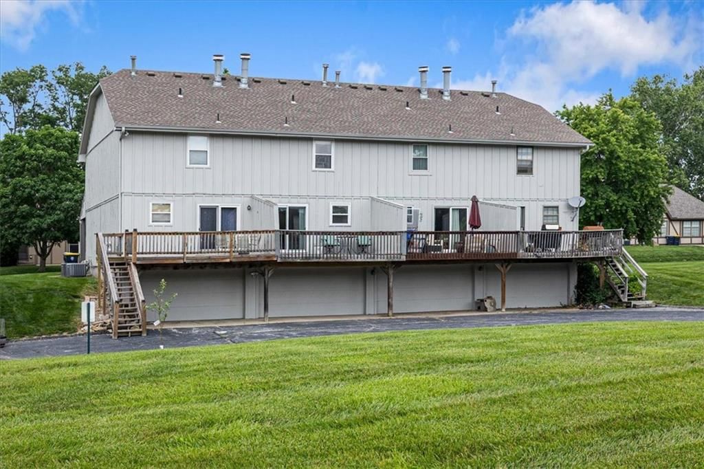 7019 N Fisk Court — photo 11