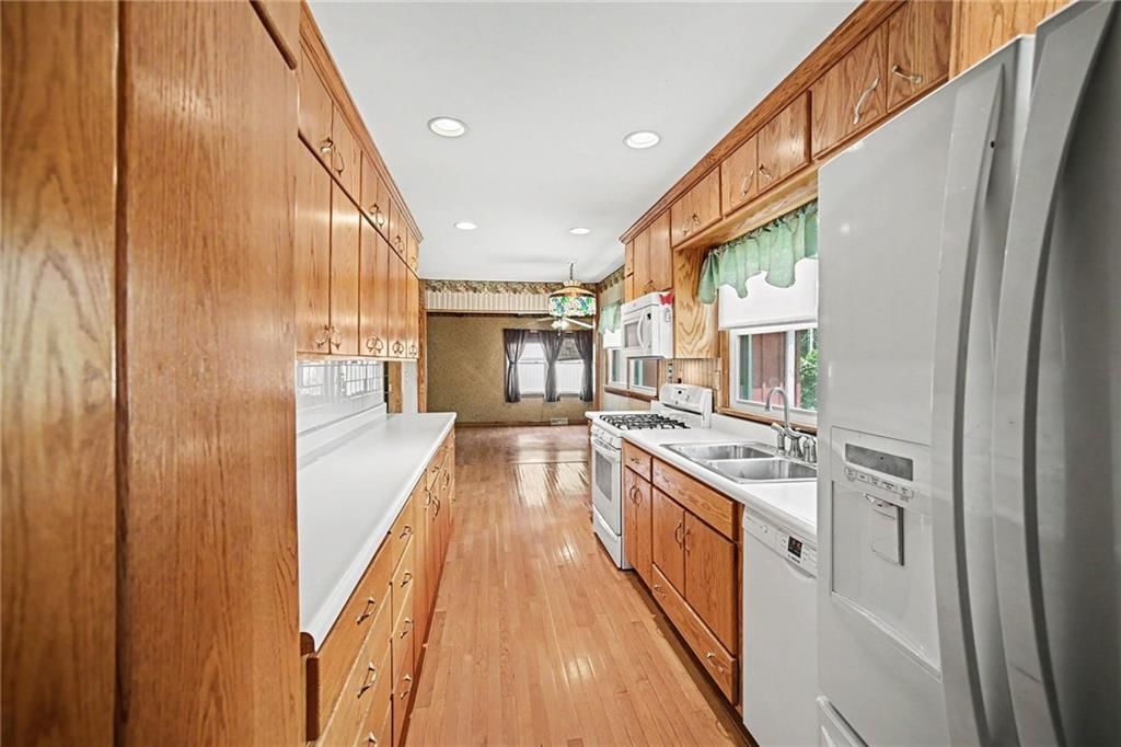 1728 S Berry Road — photo 5