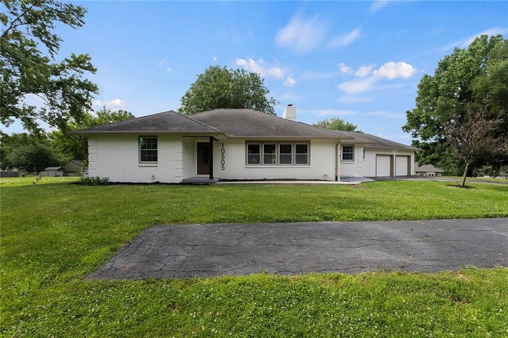 10505 W 49th Street, Shawnee, KS
