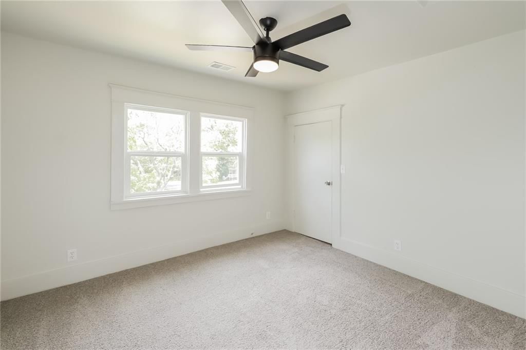 701 E Peoria Street — photo 11