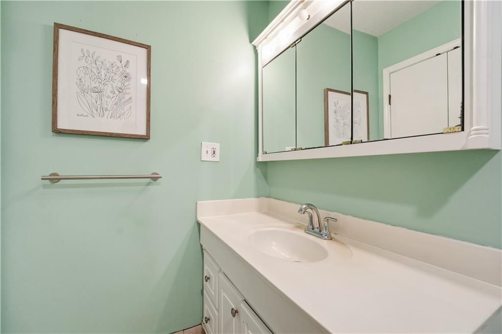 800 SE Miller Street — photo 27