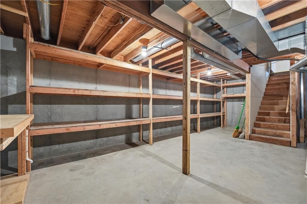 800 SE Miller Street — photo 34