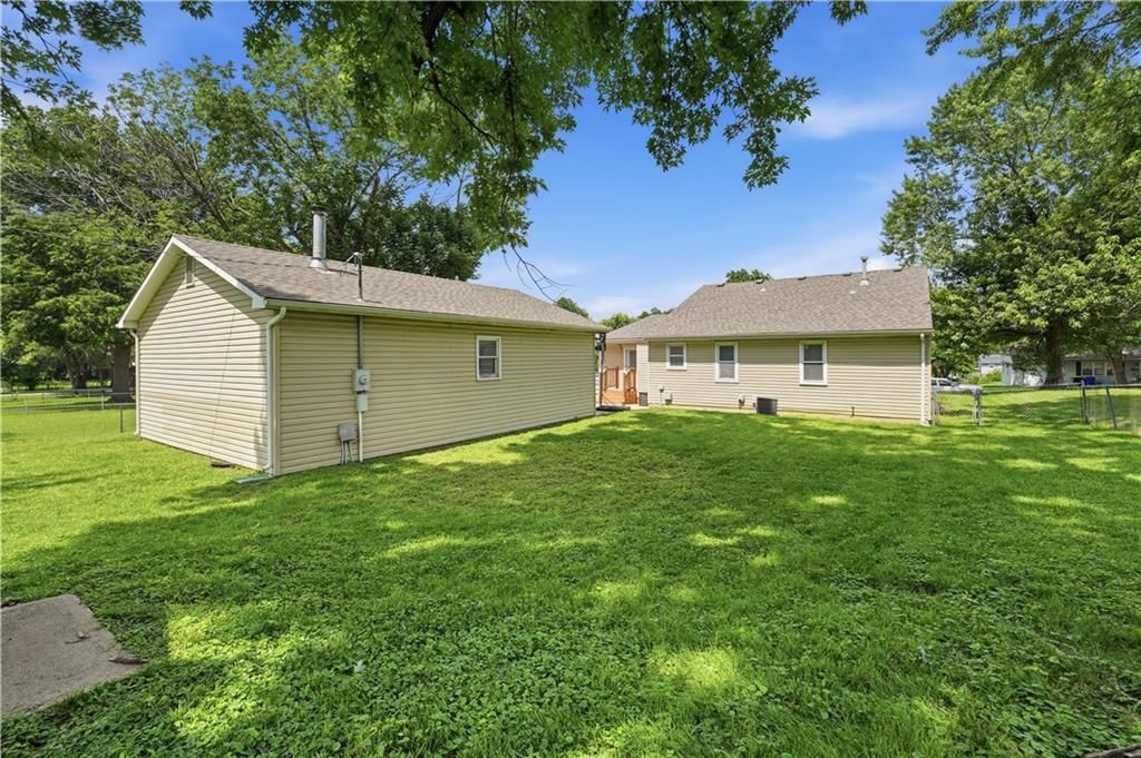 800 SE Miller Street — photo 39