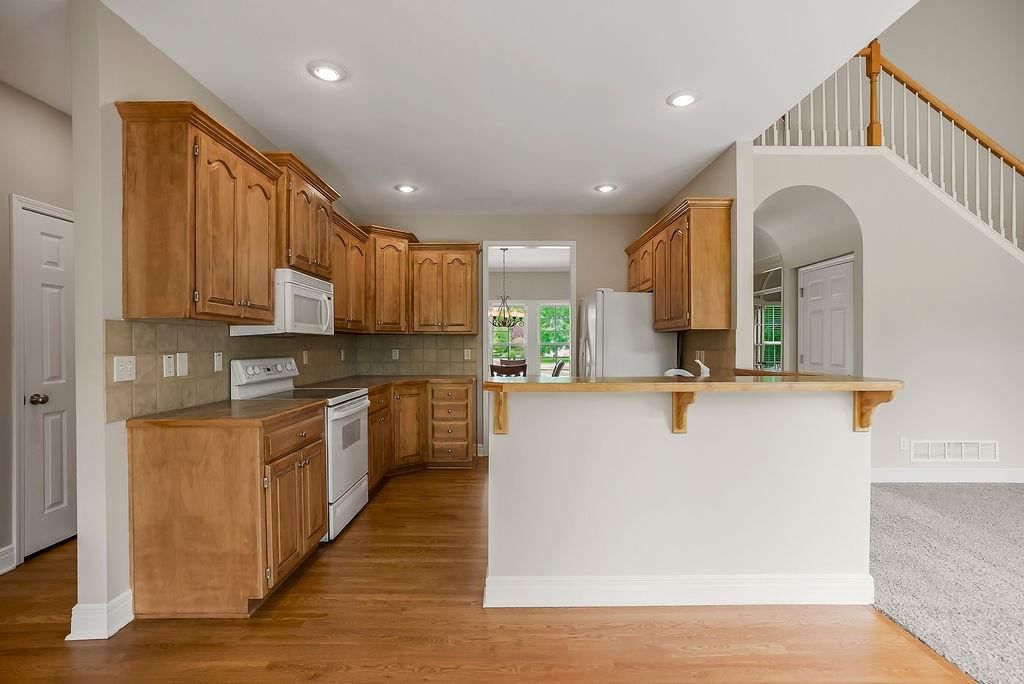 6052 Brownridge Street — photo 16