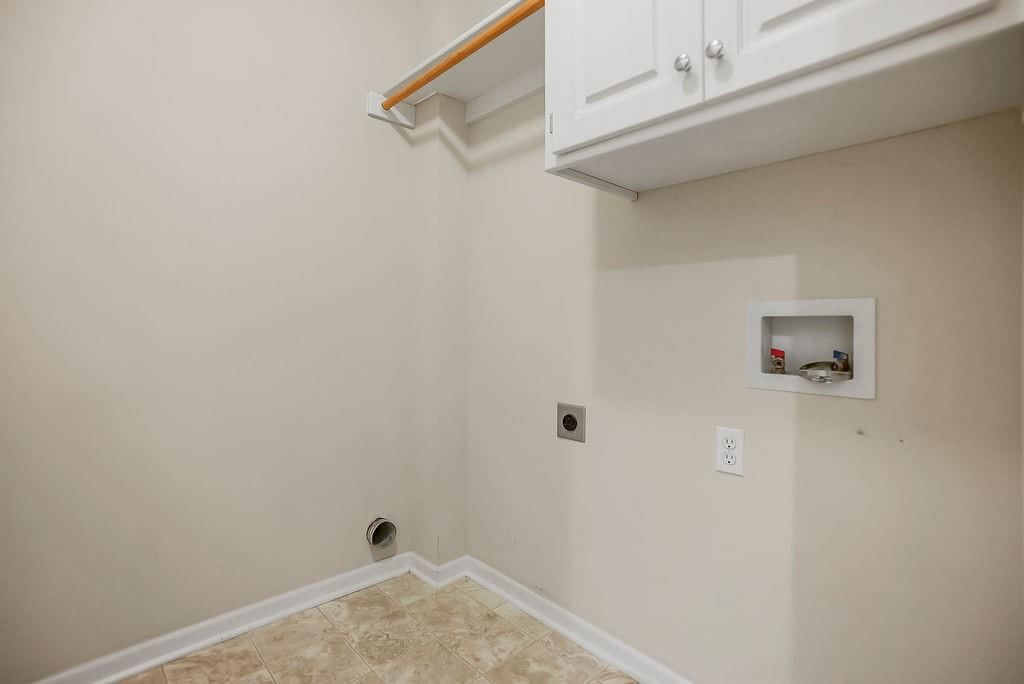 6052 Brownridge Street — photo 24