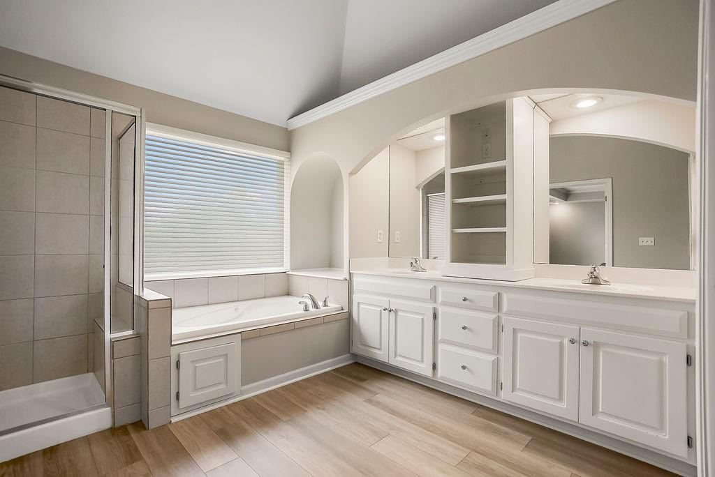 6052 Brownridge Street — photo 29