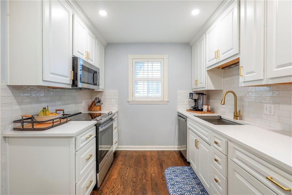 5401 Canterbury Road — photo 13