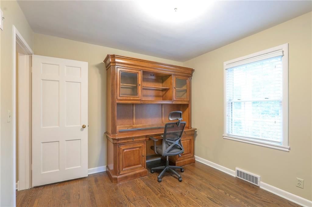 5401 Canterbury Road — photo 21