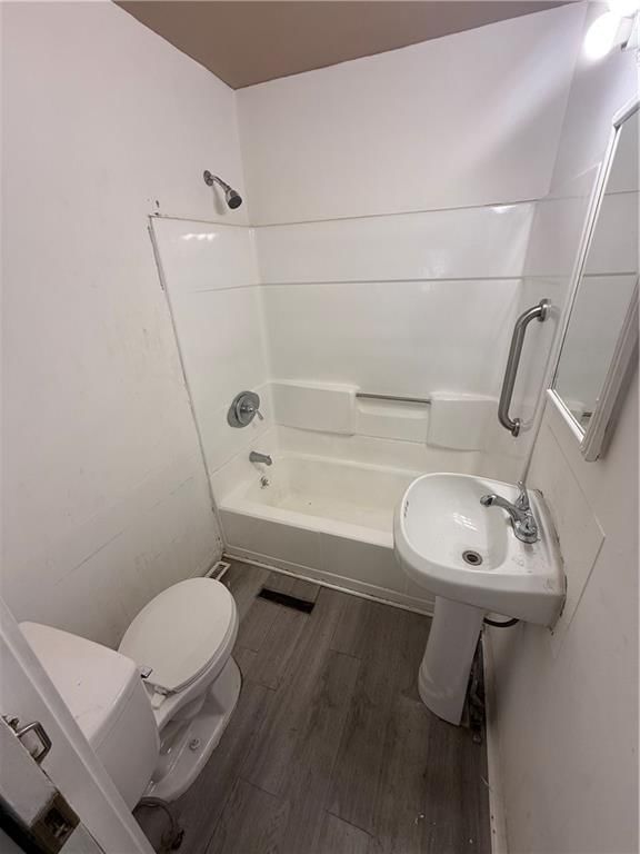 1220 S Ash Avenue — photo 12