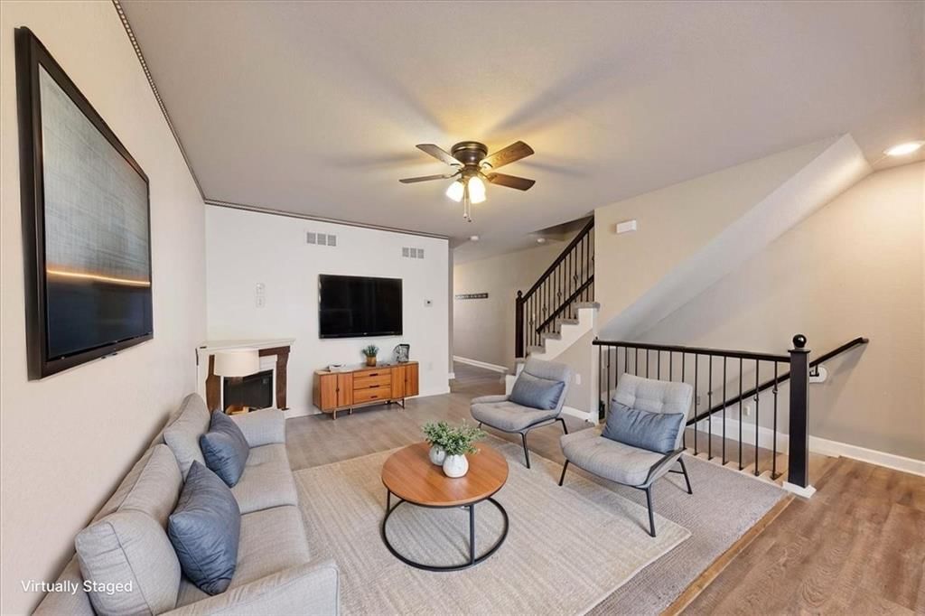 Hardwood floors at 213 Pointe Lane, Raymore, MO 64083