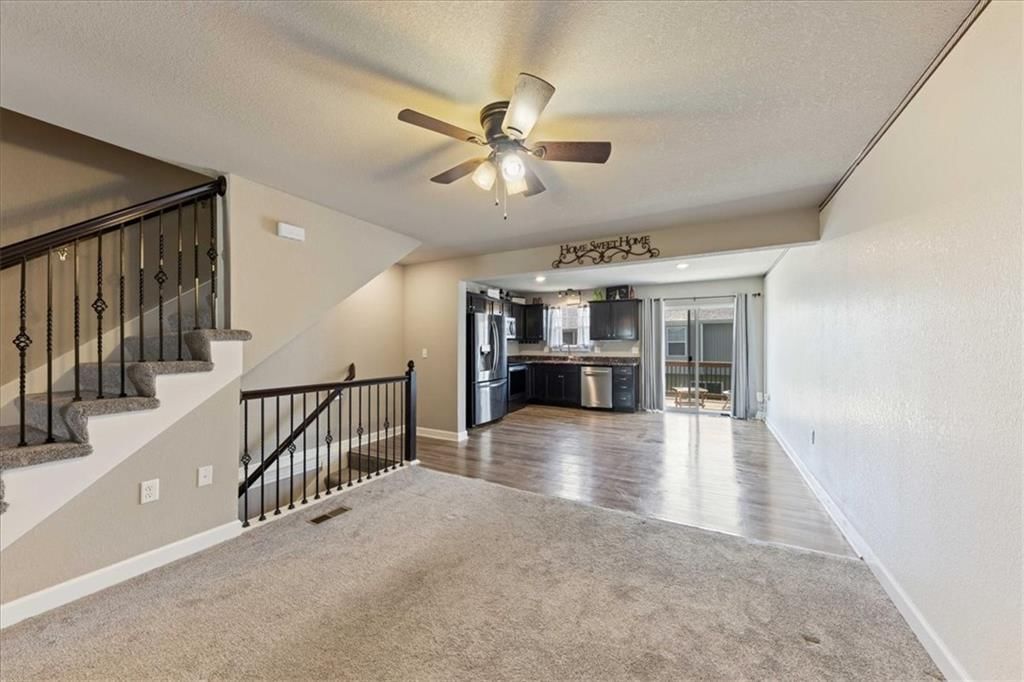 Photo 7 of 40 - 213 Pointe Lane, Raymore, MO 64083