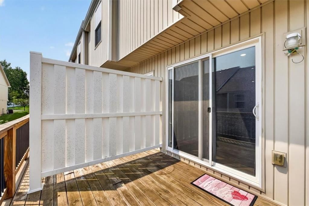 Photo 40 of 40 - 213 Pointe Lane, Raymore, MO 64083