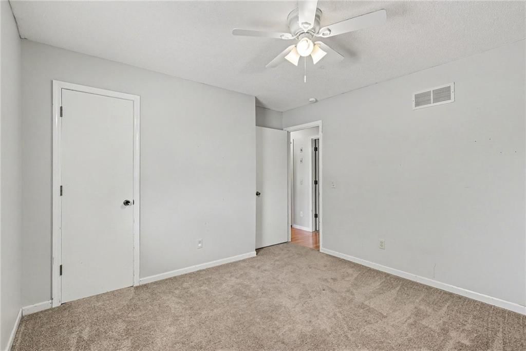 1028 S LINDENWOOD Drive — photo 13