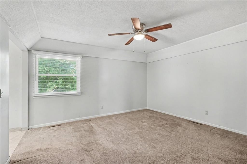 1028 S LINDENWOOD Drive — photo 14