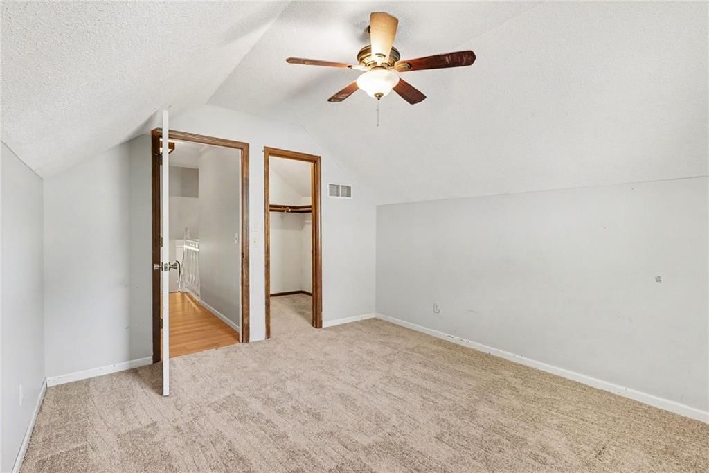 1028 S LINDENWOOD Drive — photo 17
