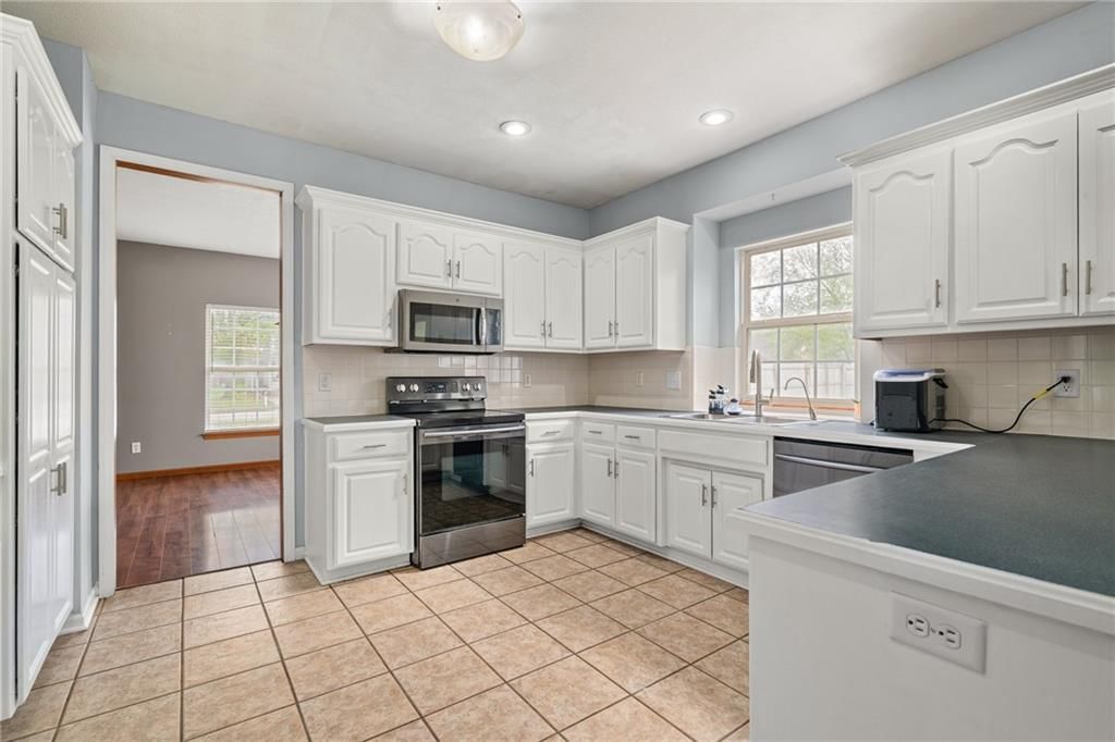 20865 Poplar Court — photo 4