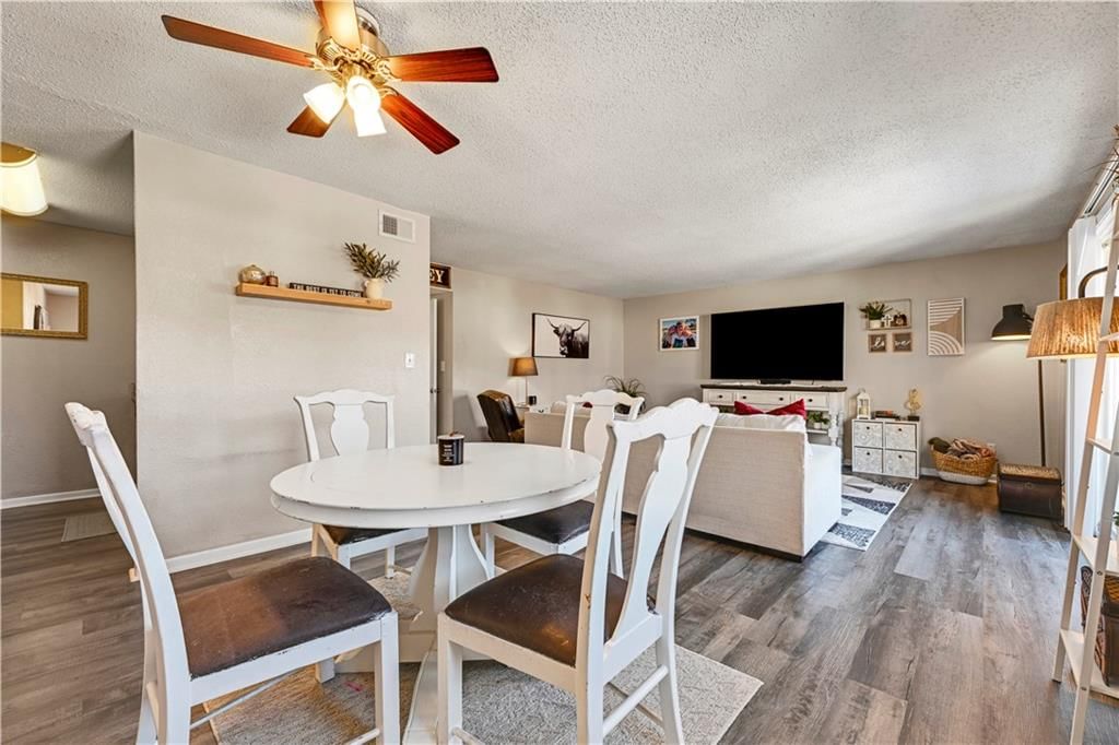 6228 Robinson Street, Overland Park, KS