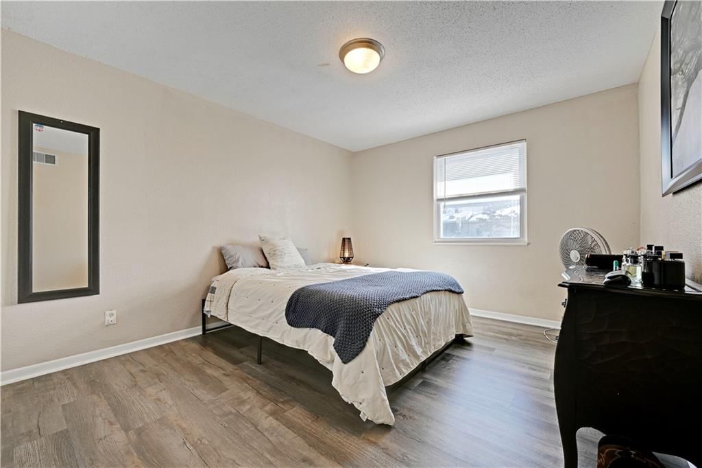 6228 Robinson Street — photo 13