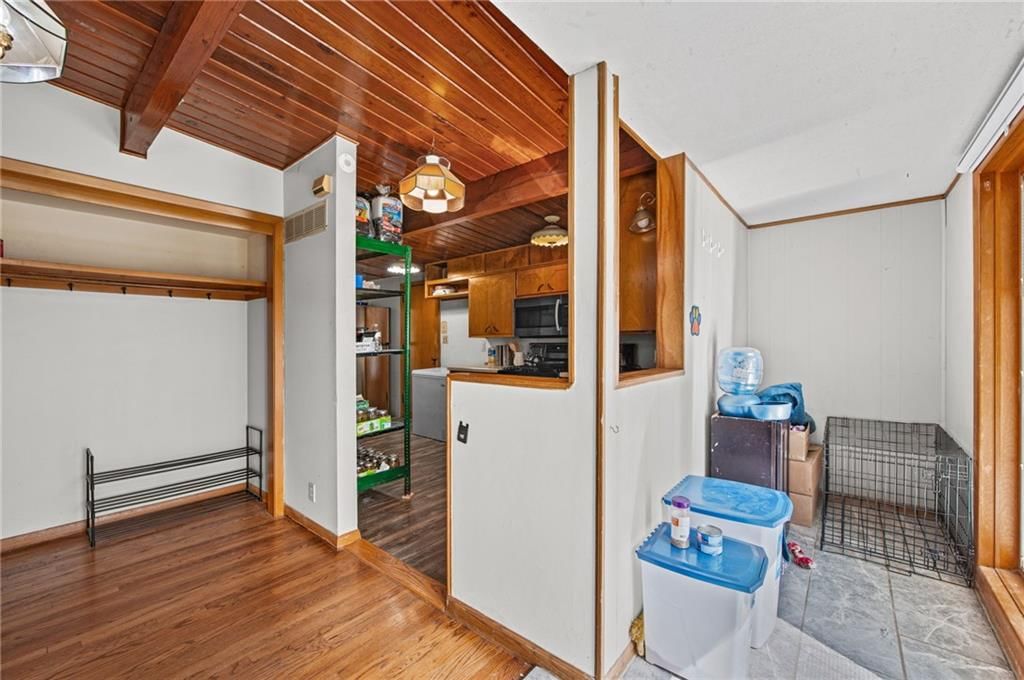 6104 N Garfield Avenue — photo 9