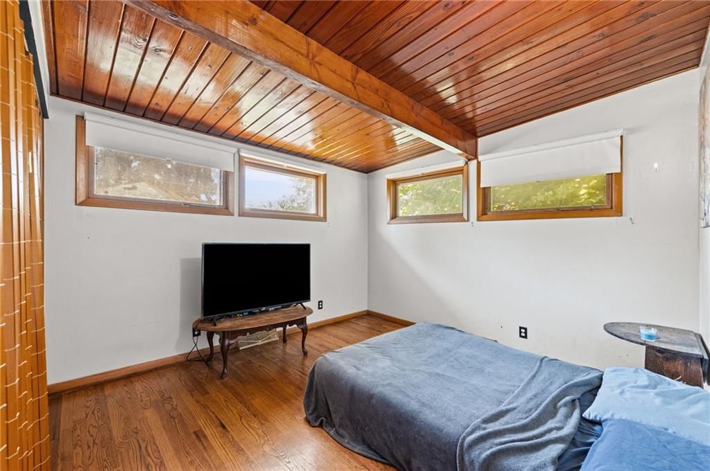 6104 N Garfield Avenue — photo 20