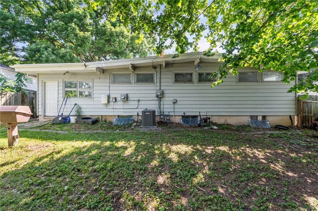 6104 N Garfield Avenue — photo 31