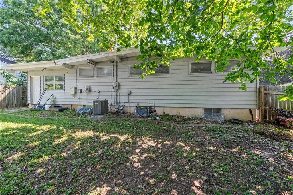 6104 N Garfield Avenue — photo 32
