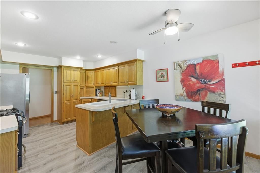 904 Joseph Drive — photo 6