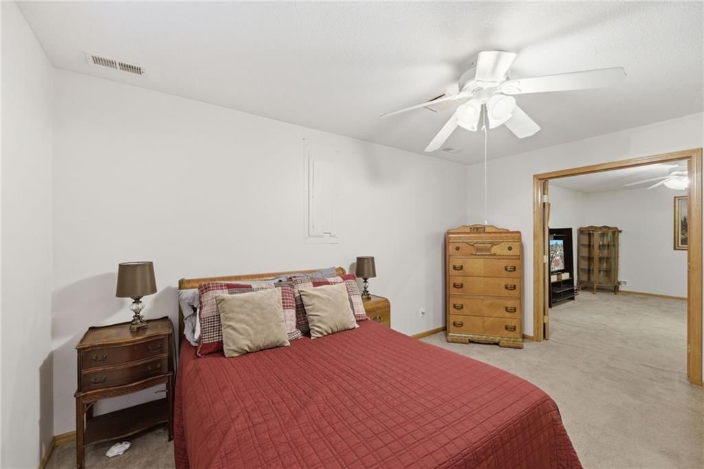 904 Joseph Drive — photo 20