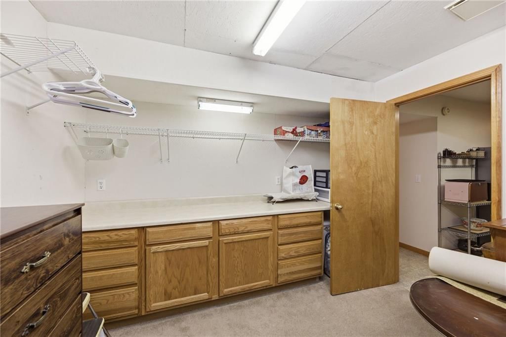 904 Joseph Drive — photo 25