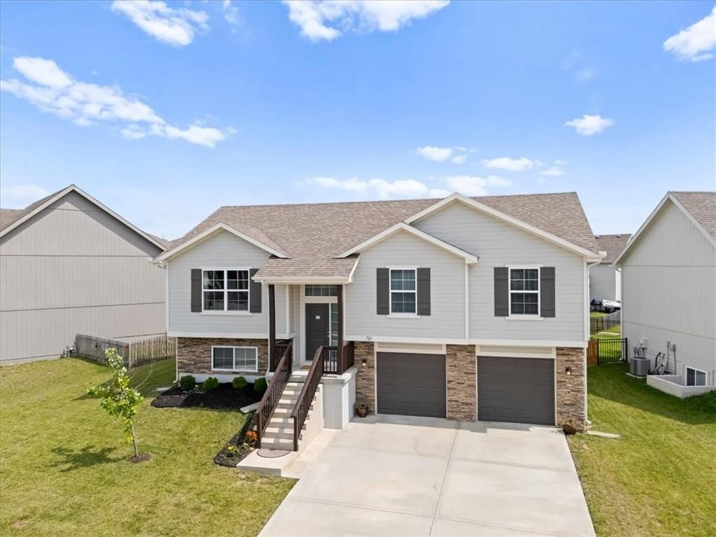 723 Connor Street — photo 3