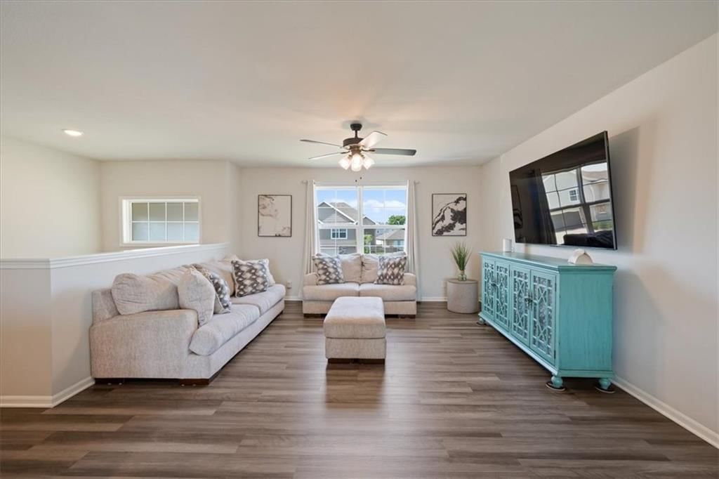 723 Connor Street — photo 6