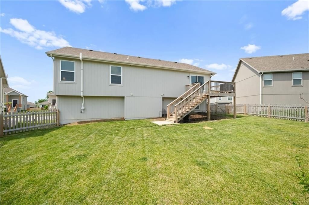 723 Connor Street — photo 24