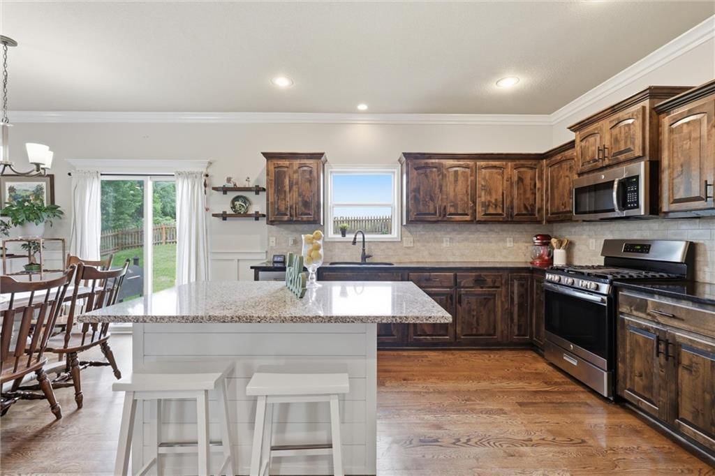 1406 Silhouette Drive — photo 16