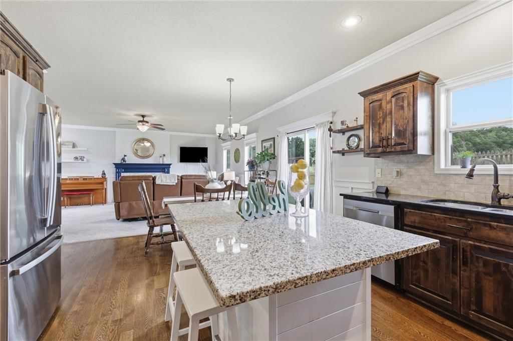 1406 Silhouette Drive — photo 19