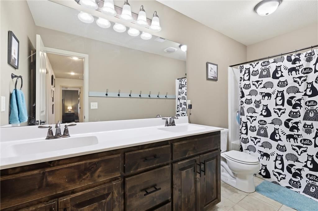 1406 Silhouette Drive — photo 32
