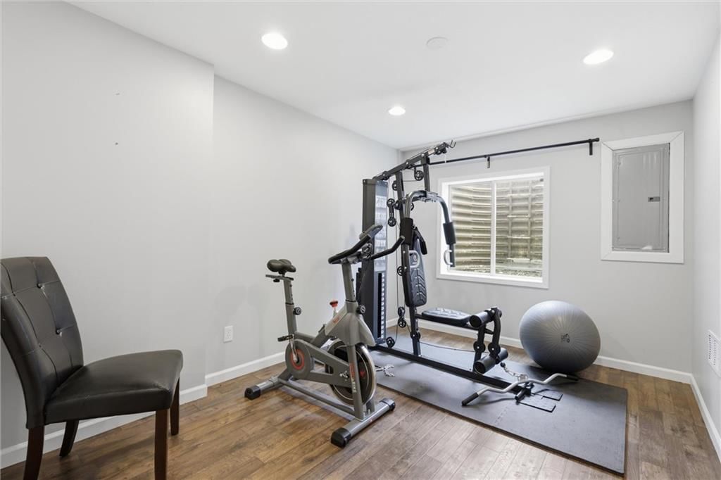 1406 Silhouette Drive — photo 37