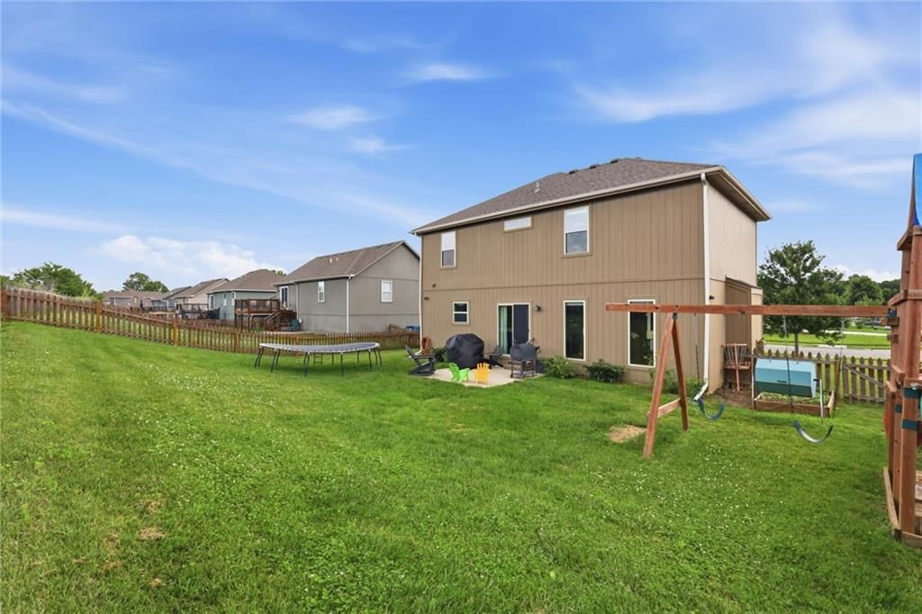 1406 Silhouette Drive — photo 41