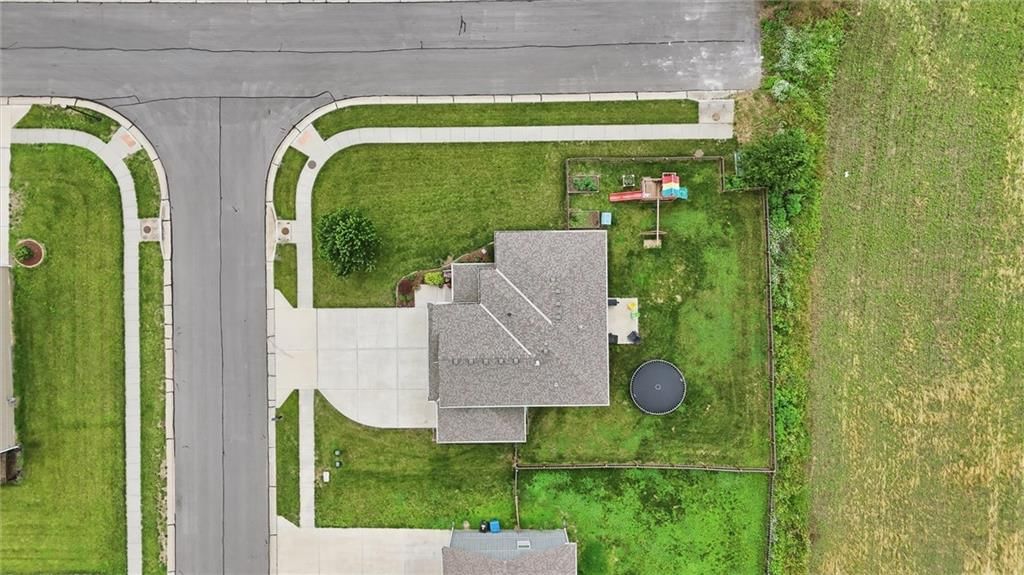 1406 Silhouette Drive — photo 50