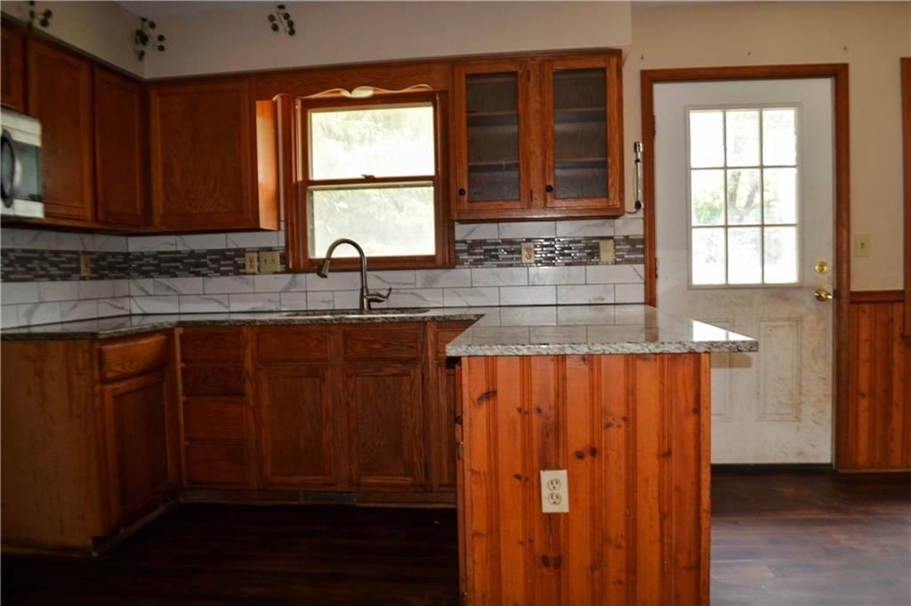 1524 Savage Street — photo 7