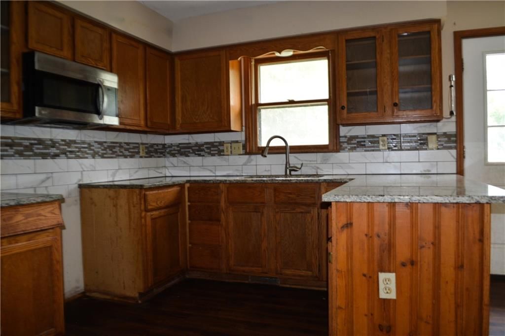 1524 Savage Street — photo 8