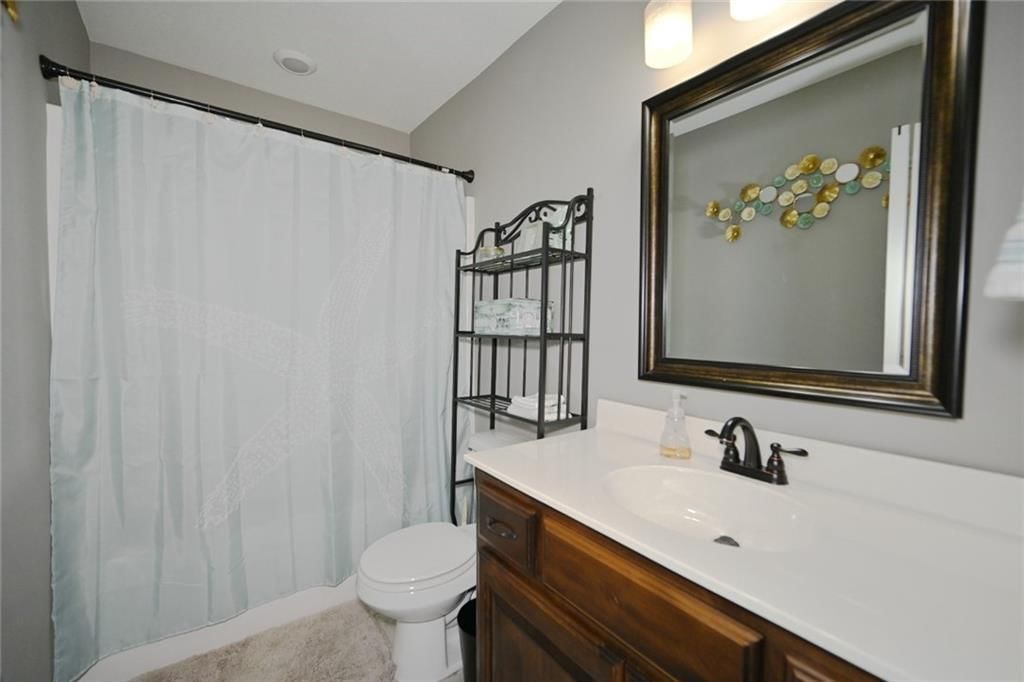 1103 E 18th Street — photo 22